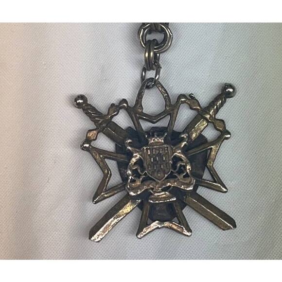 Lion Shield Pendant Necklace Vtg Red Crest Crossed Swords - Picture 4 of 12